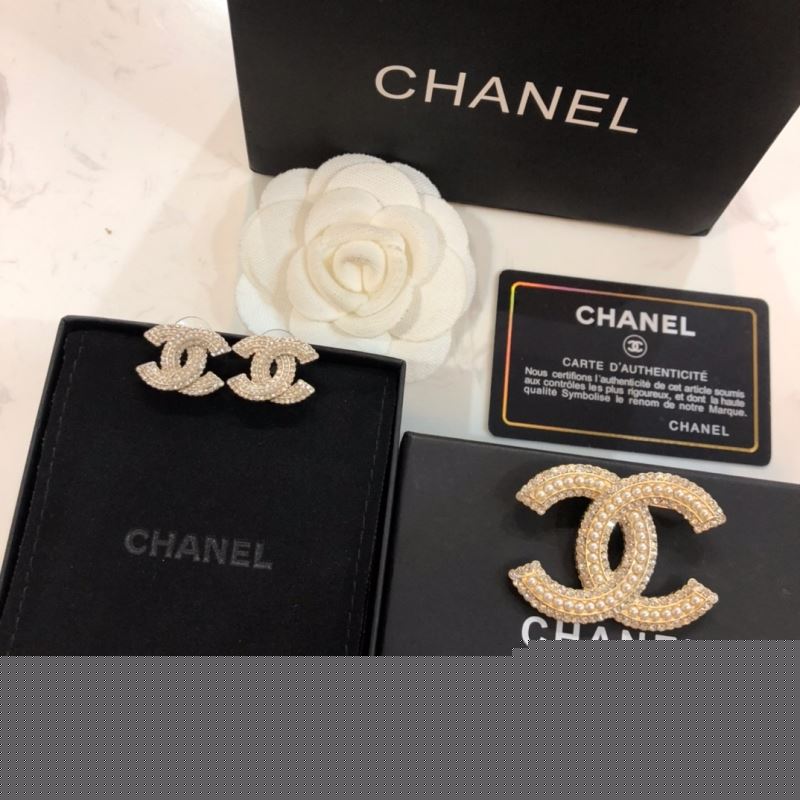 Ch*el brooches